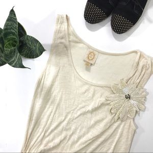 [Anthro] Ric Rac Sleeveless Top with Flower Brooch